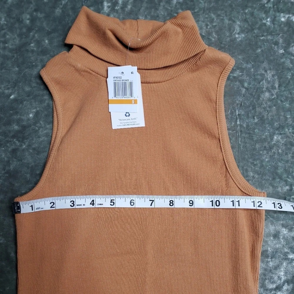 Hippie Rose Ribbed Turtleneck Dress - Picture 3 of 5